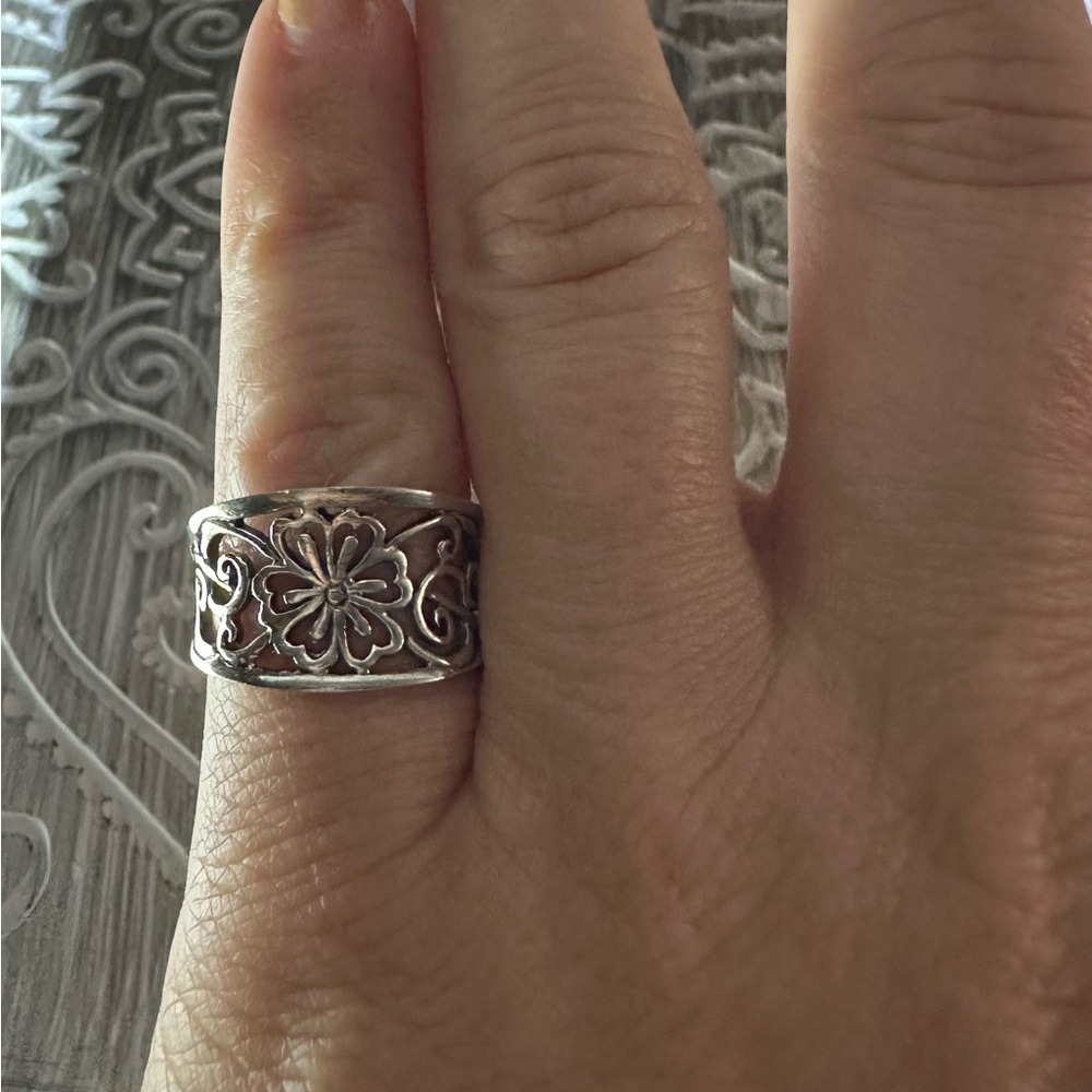 Intricate Silver Floral Band Ring